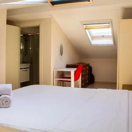 Detached House W Garden 1o Min To Seashore In Urla Hotel 3*
